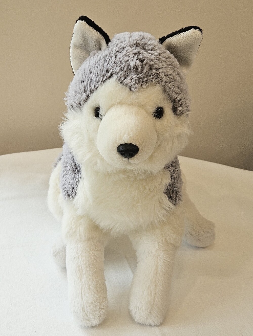 gray and white husky or wolf stuffed animal plush toy soft Bean Filling